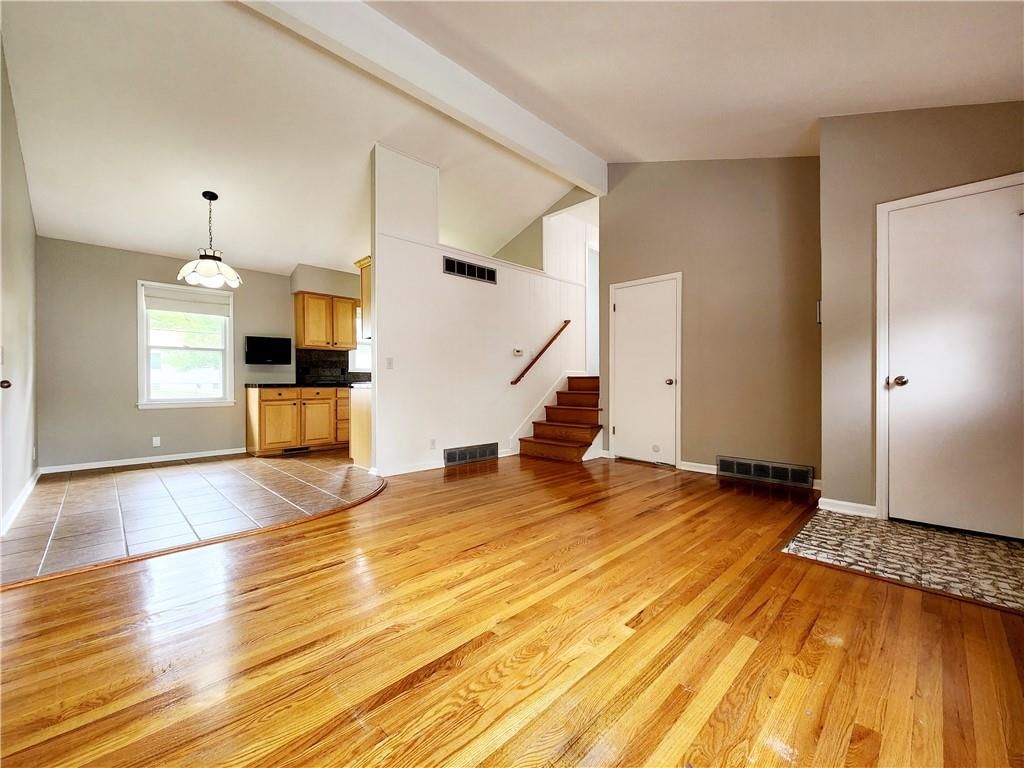 5007 N Kensington Avenue — photo 5