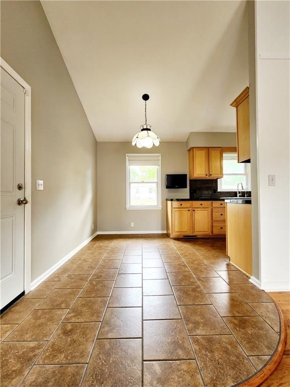 5007 N Kensington Avenue — photo 6