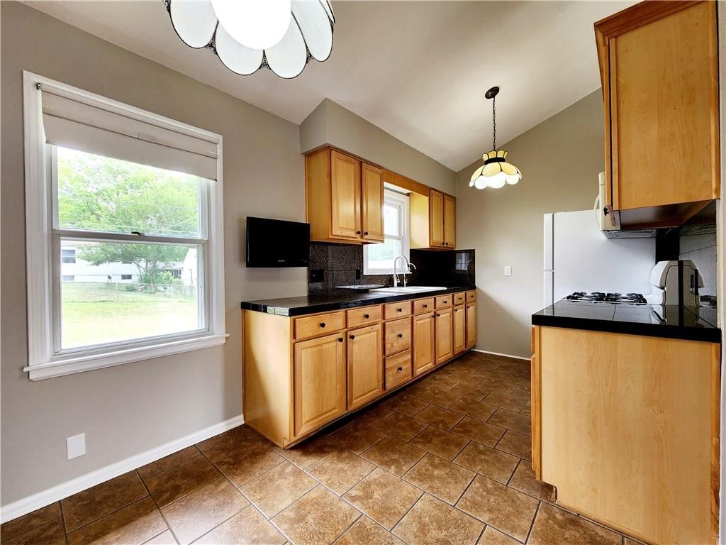 5007 N Kensington Avenue — photo 8
