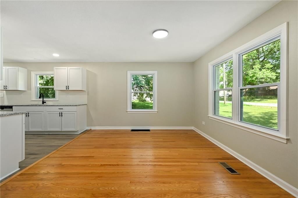 8140 Ditzler Avenue — photo 7