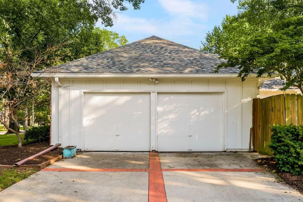 9100 Westbrooke Drive — photo 12