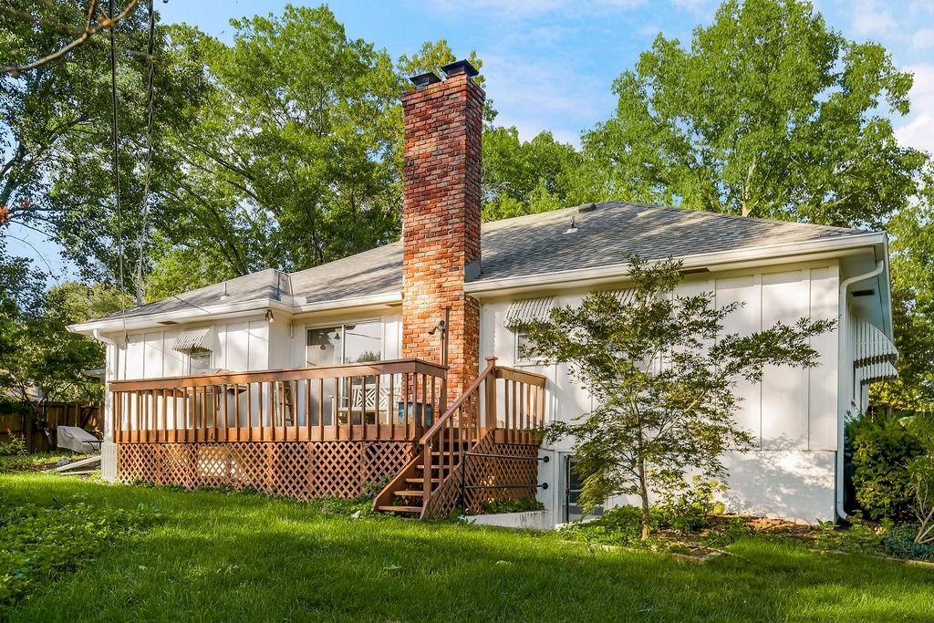 9100 Westbrooke Drive — photo 8