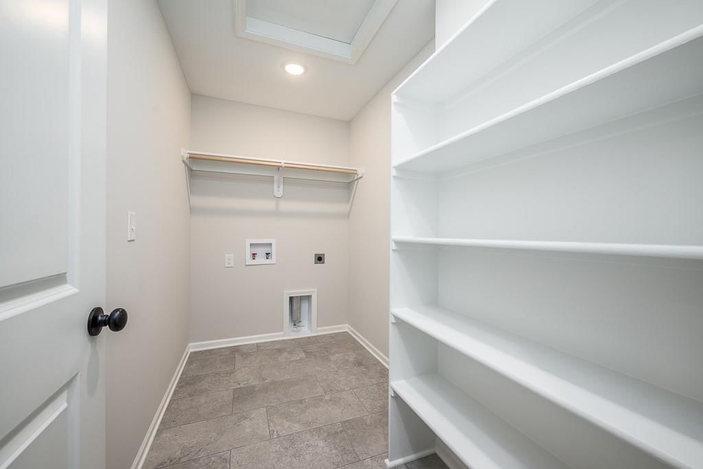 1688 N 163rd Street — photo 21