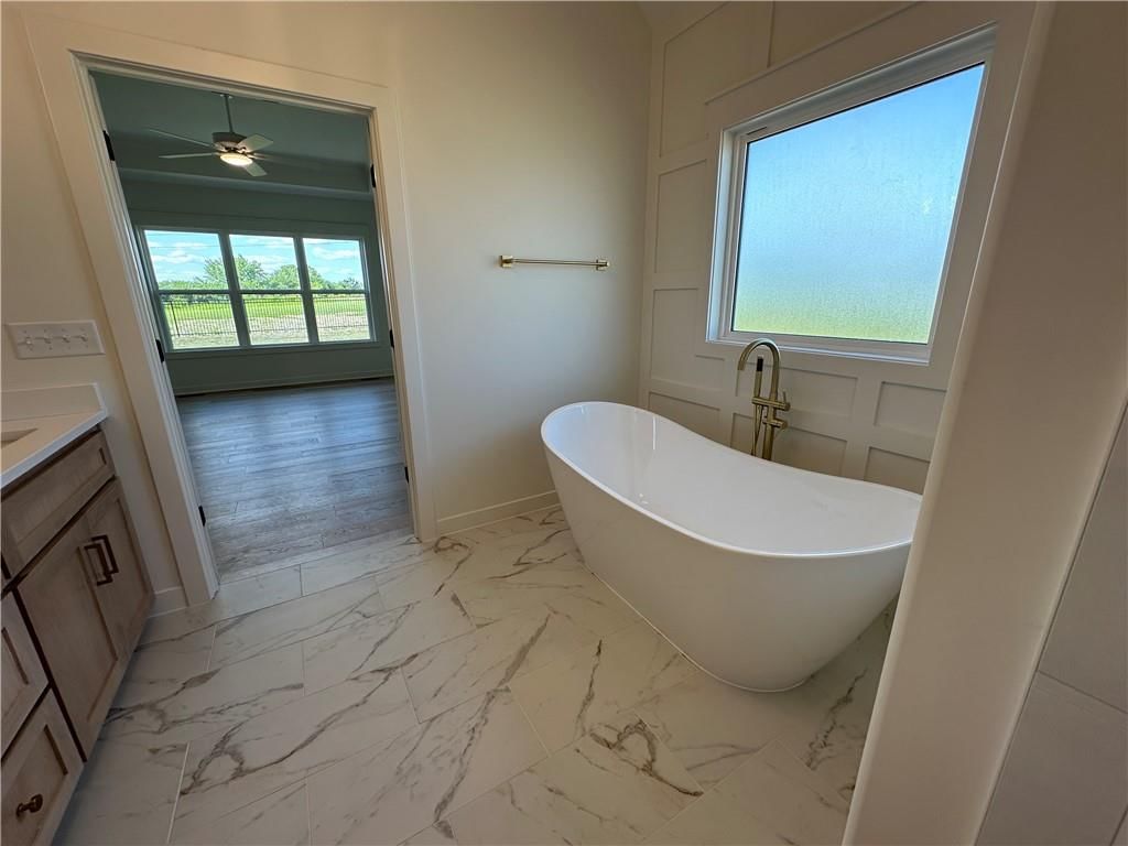 7910 NE 103rd Terrace — photo 24