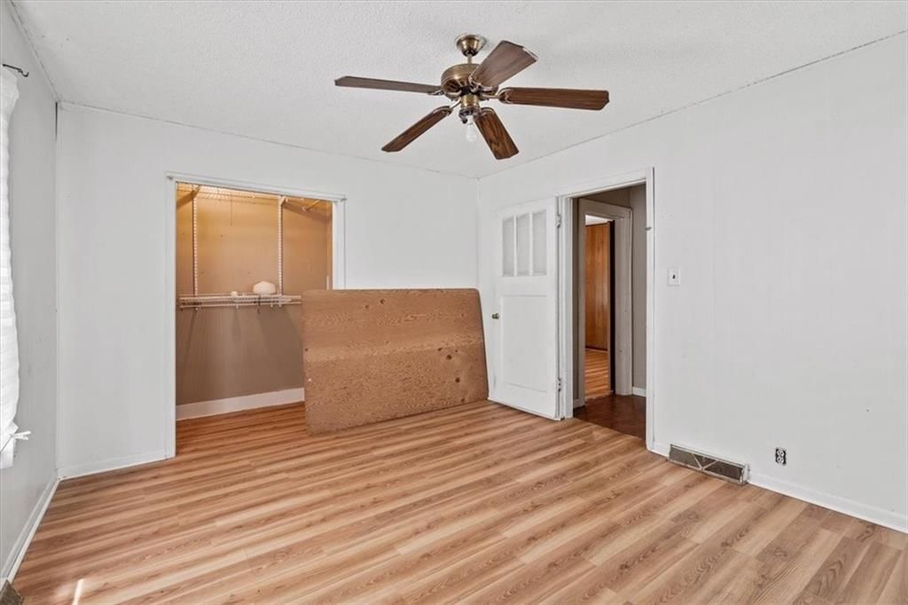 220 Ridgeway Avenue — photo 13