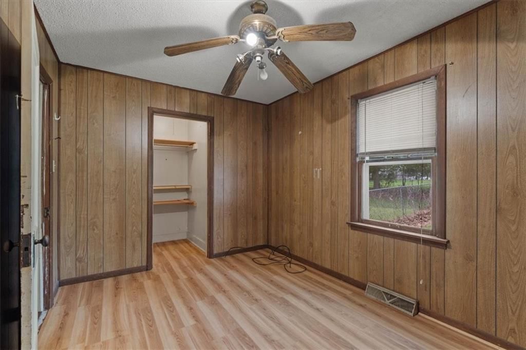 220 Ridgeway Avenue — photo 14