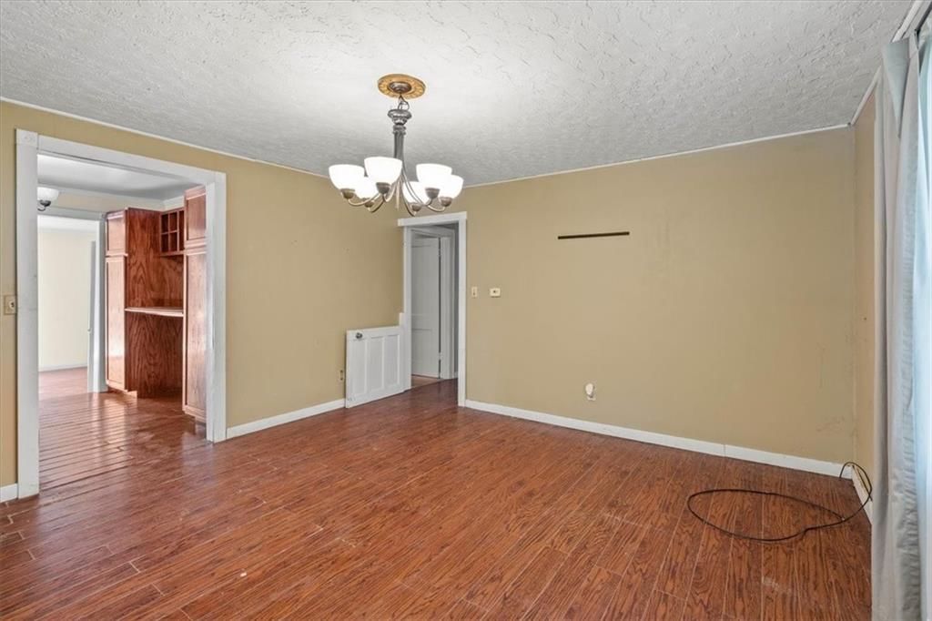220 Ridgeway Avenue — photo 4
