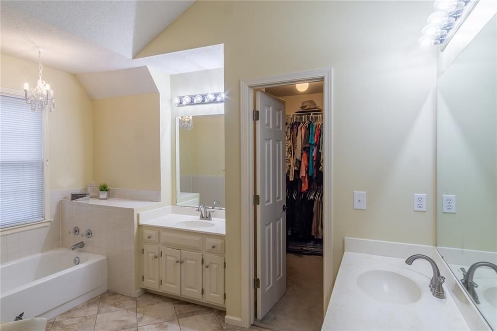 8817 W 125 Street — photo 30