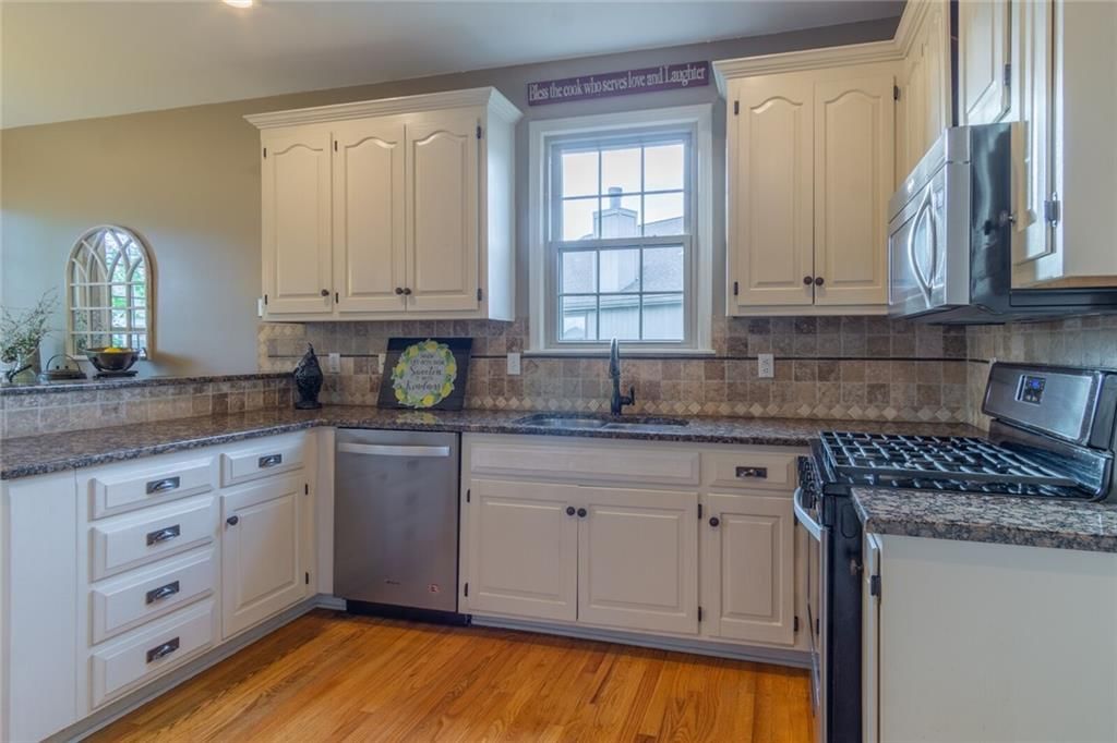 8817 W 125 Street — photo 8