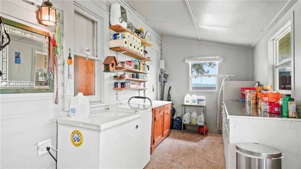 523 W Fleming Road — photo 20