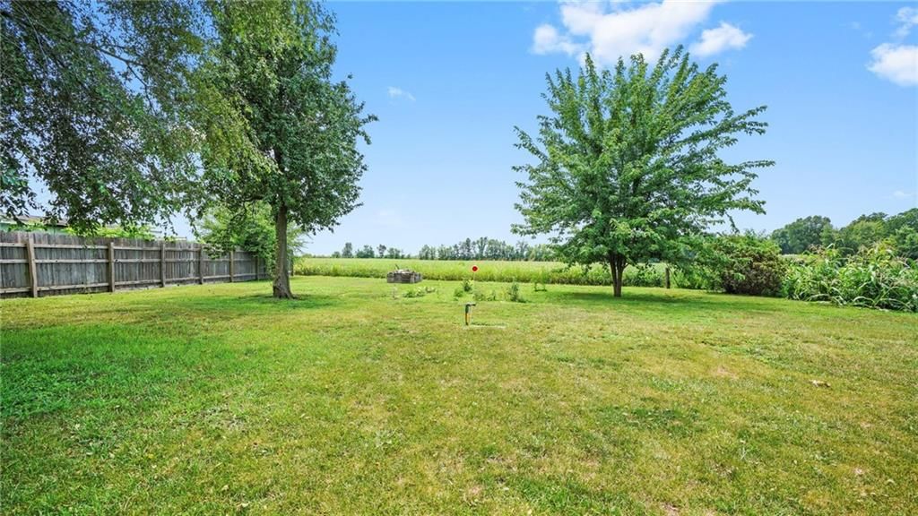 523 W Fleming Road — photo 28