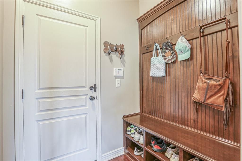 103 SE Shores Court — photo 34