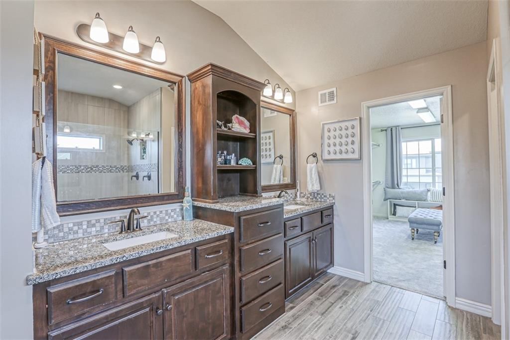 103 SE Shores Court — photo 42
