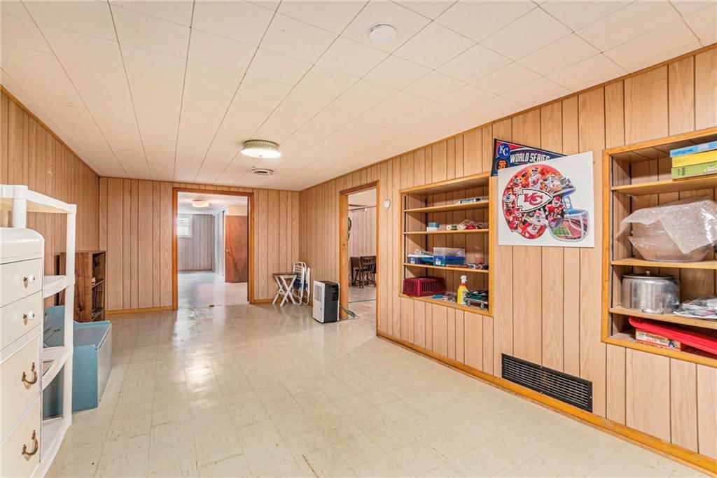 6436 Woodson Drive — photo 24