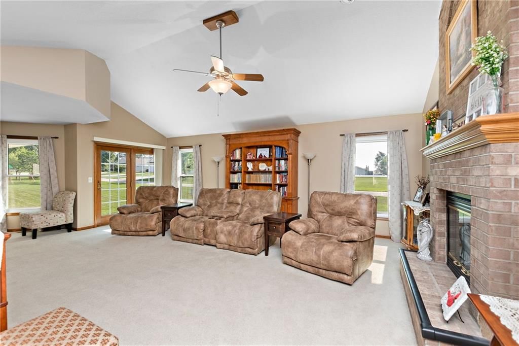 1213 Talon Drive — photo 5
