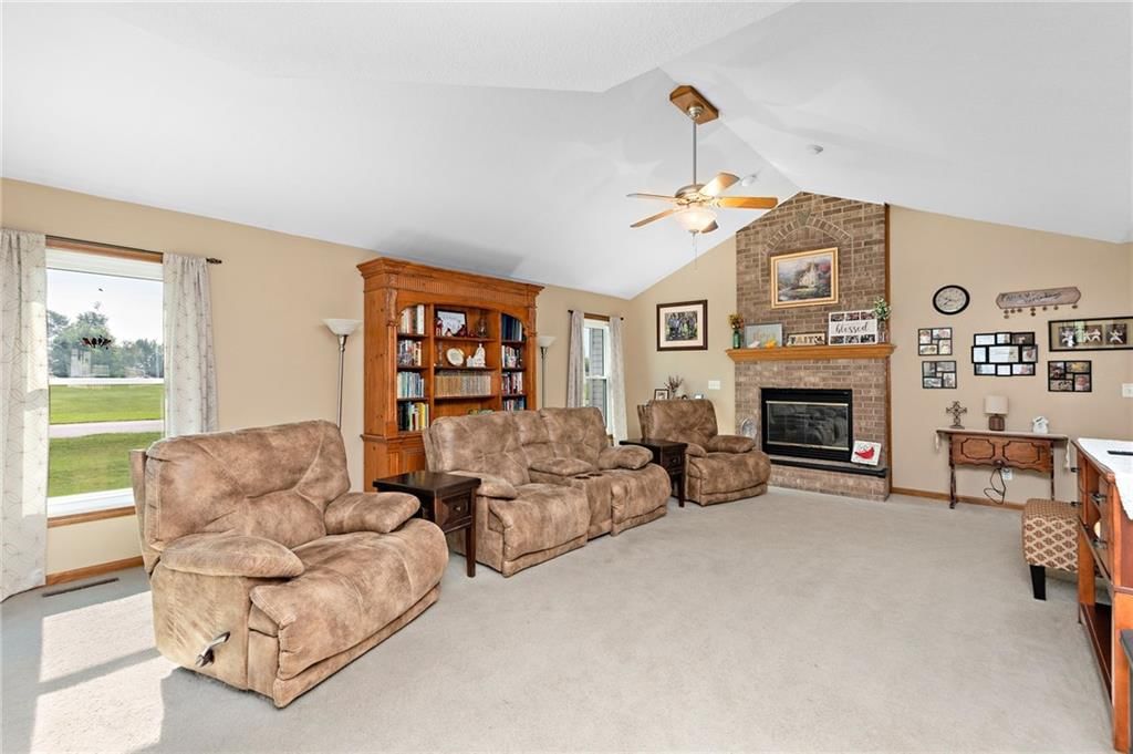 1213 Talon Drive — photo 6