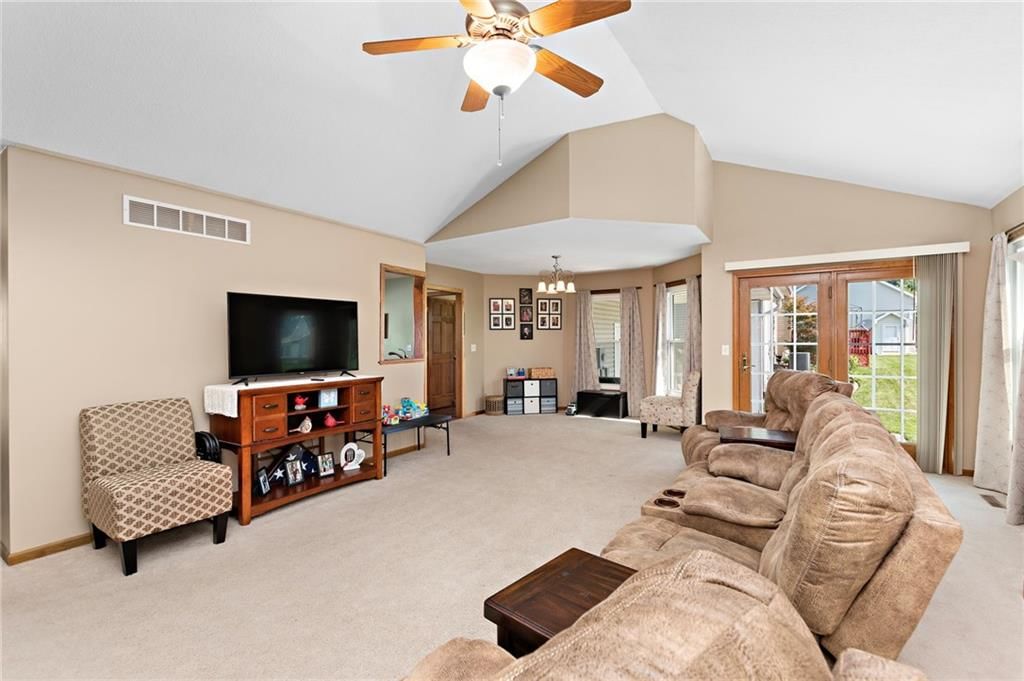 1213 Talon Drive — photo 7