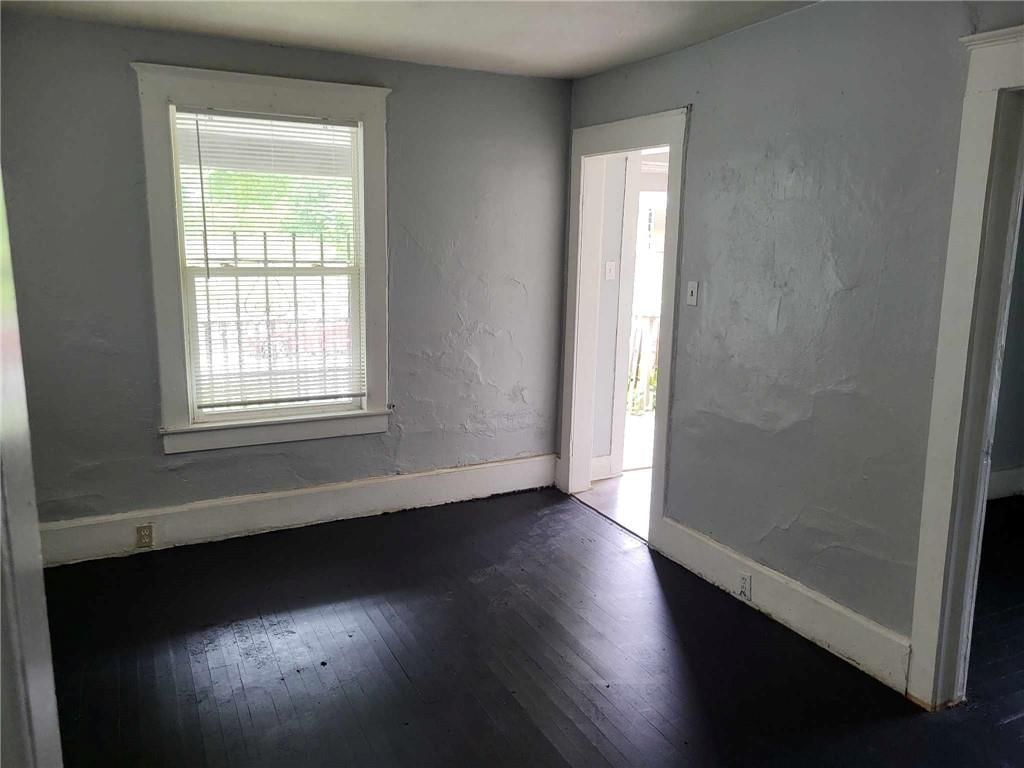 2607 Kensington Avenue — photo 11