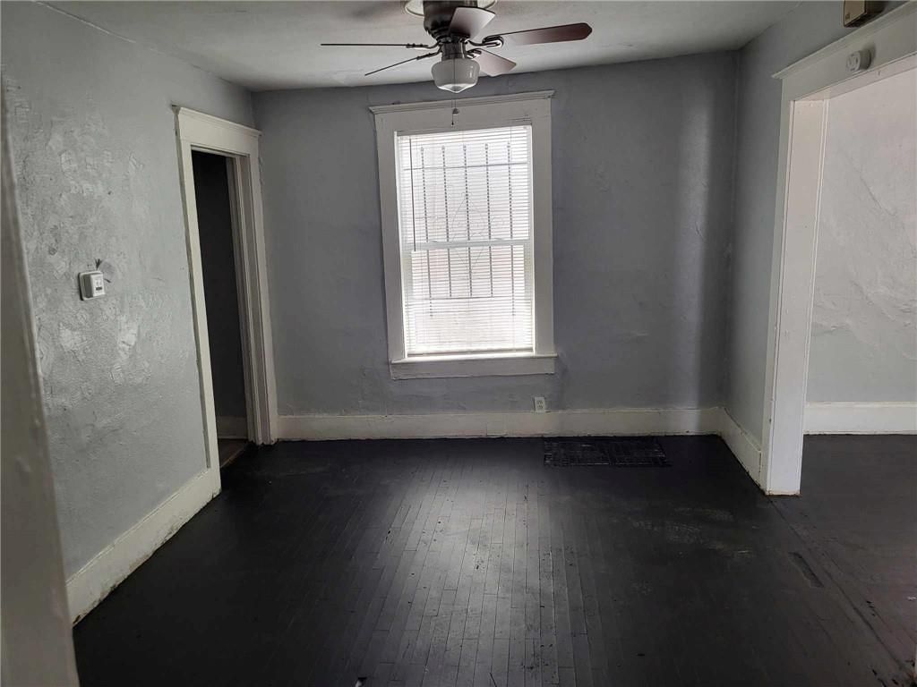 2607 Kensington Avenue — photo 14