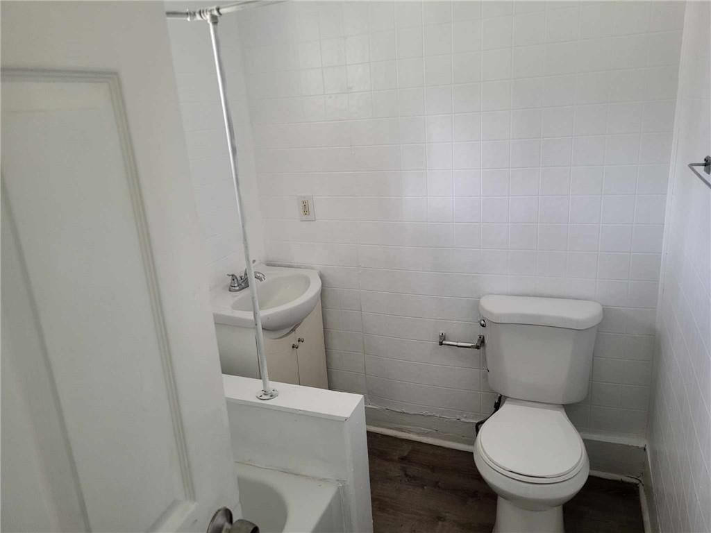 2607 Kensington Avenue — photo 18
