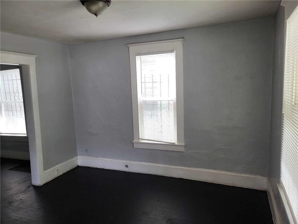 2607 Kensington Avenue — photo 21