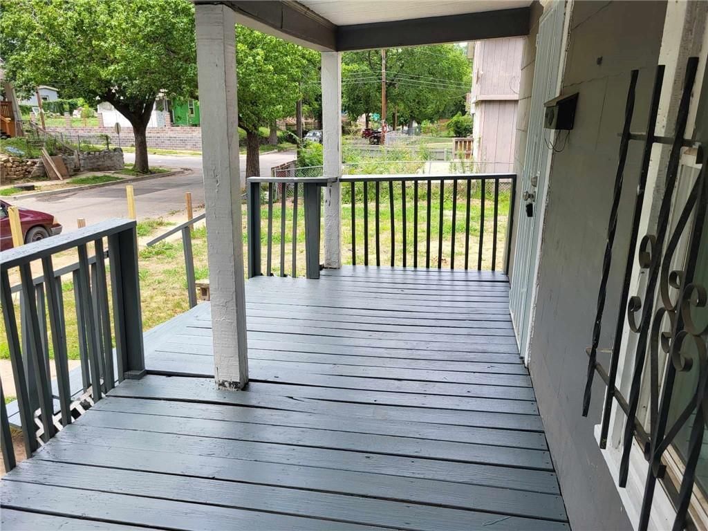 2607 Kensington Avenue — photo 9