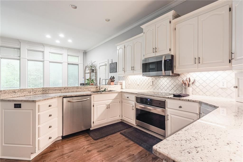6300 N Kensington Court — photo 20