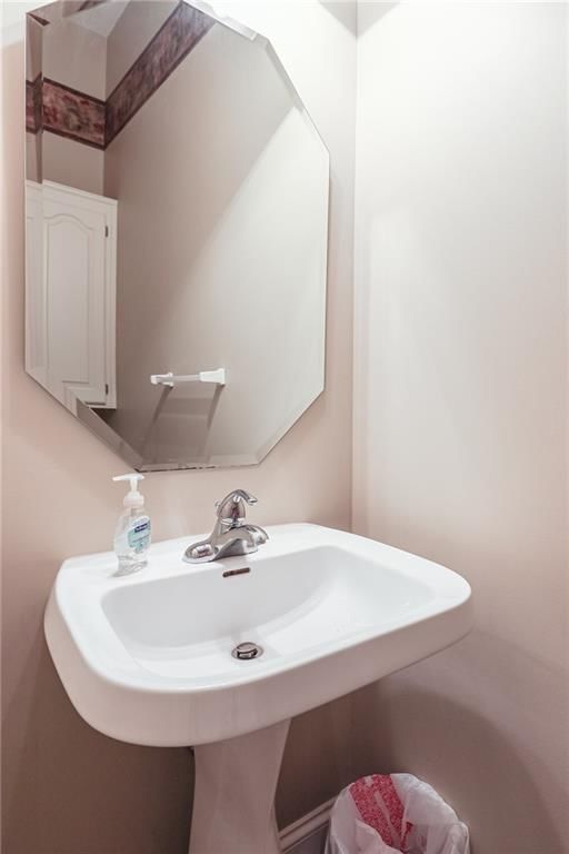 6300 N Kensington Court — photo 22