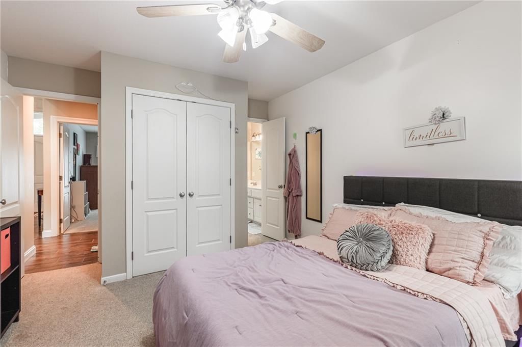 6300 N Kensington Court — photo 30