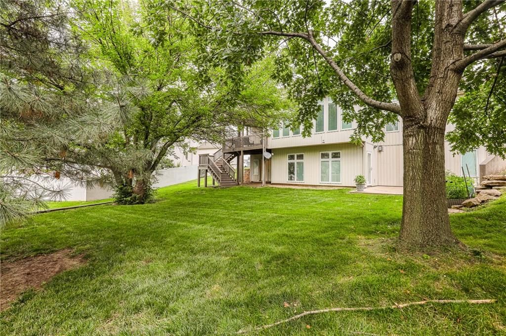 6300 N Kensington Court — photo 45