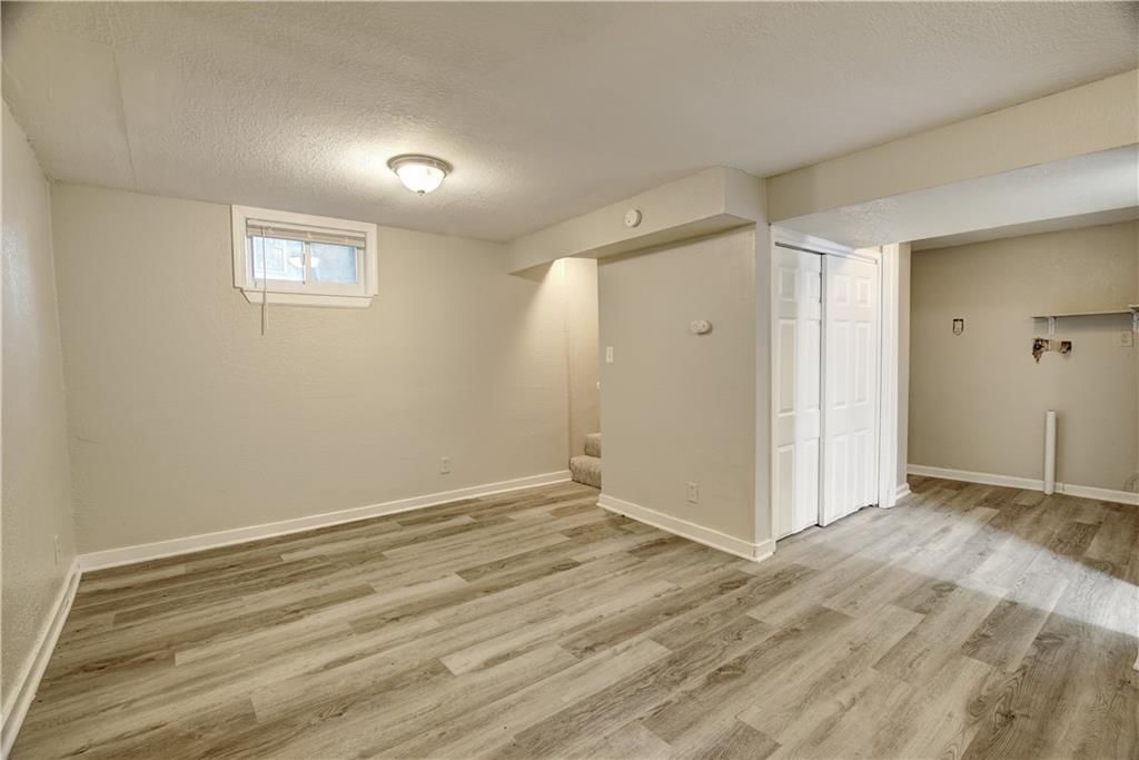 408 NE Lakeview Drive — photo 20