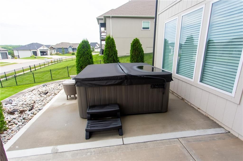 822 Bridgeshire Drive — photo 11