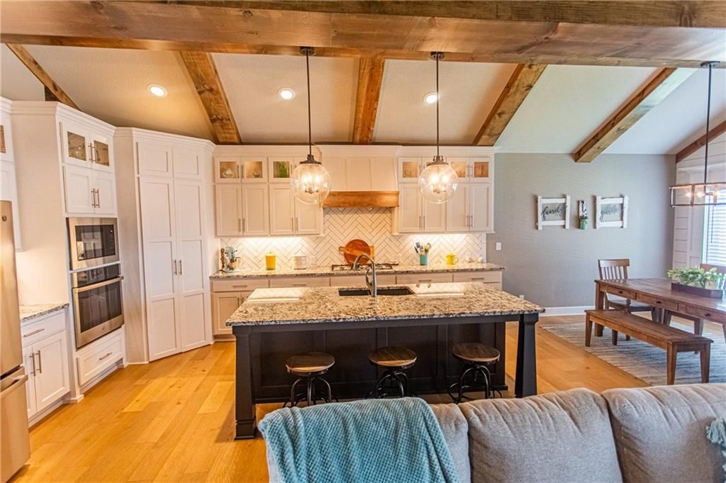 822 Bridgeshire Drive — photo 18