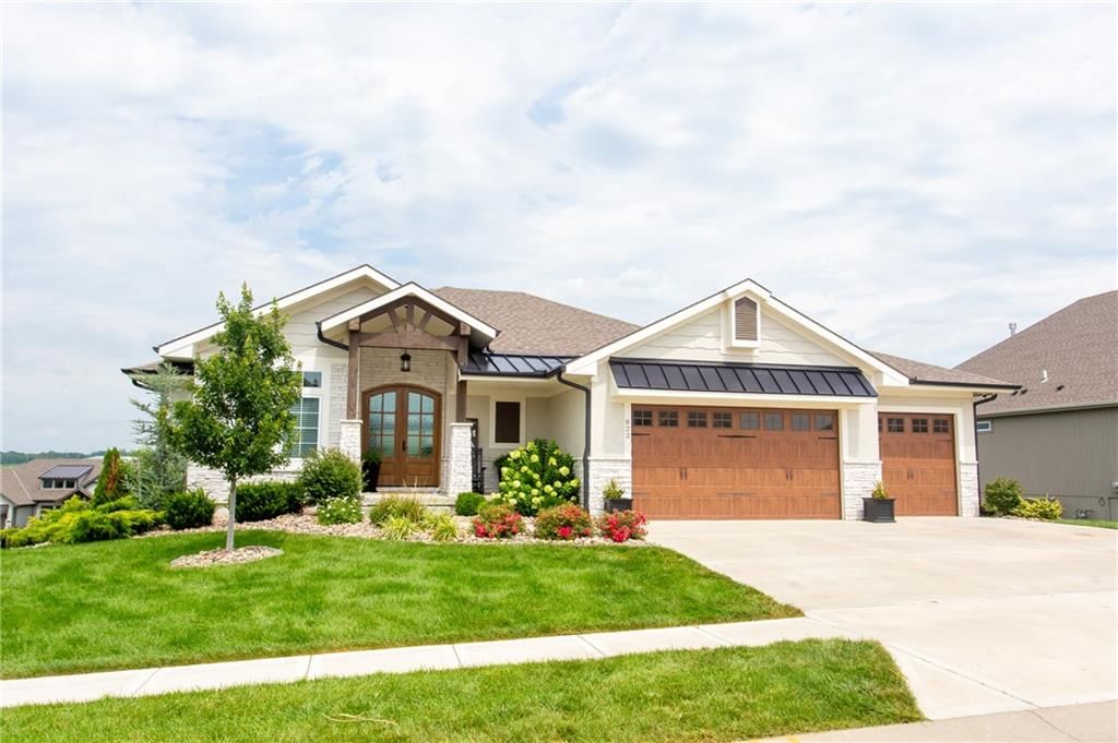 822 Bridgeshire Drive — photo 3