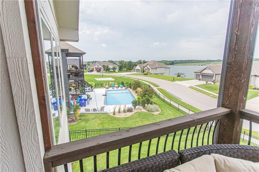 822 Bridgeshire Drive — photo 42