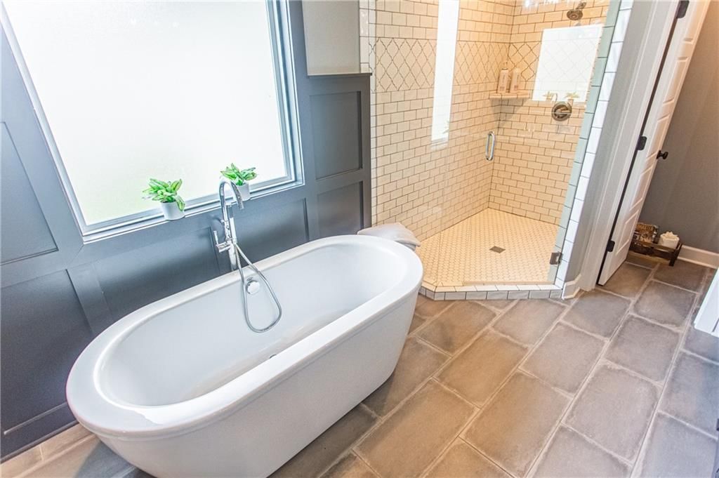 822 Bridgeshire Drive — photo 49
