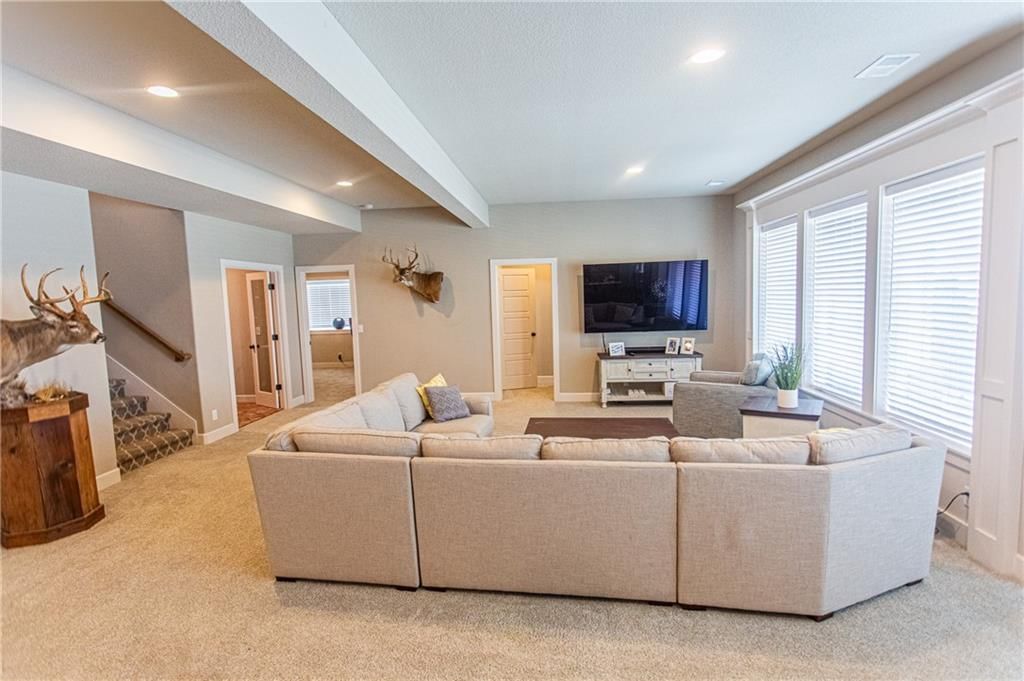 822 Bridgeshire Drive — photo 59