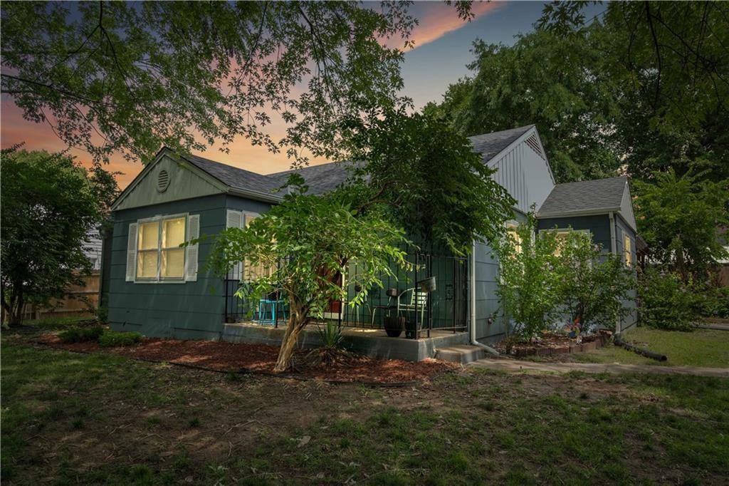 1131 S GLENWOOD Avenue — photo 21