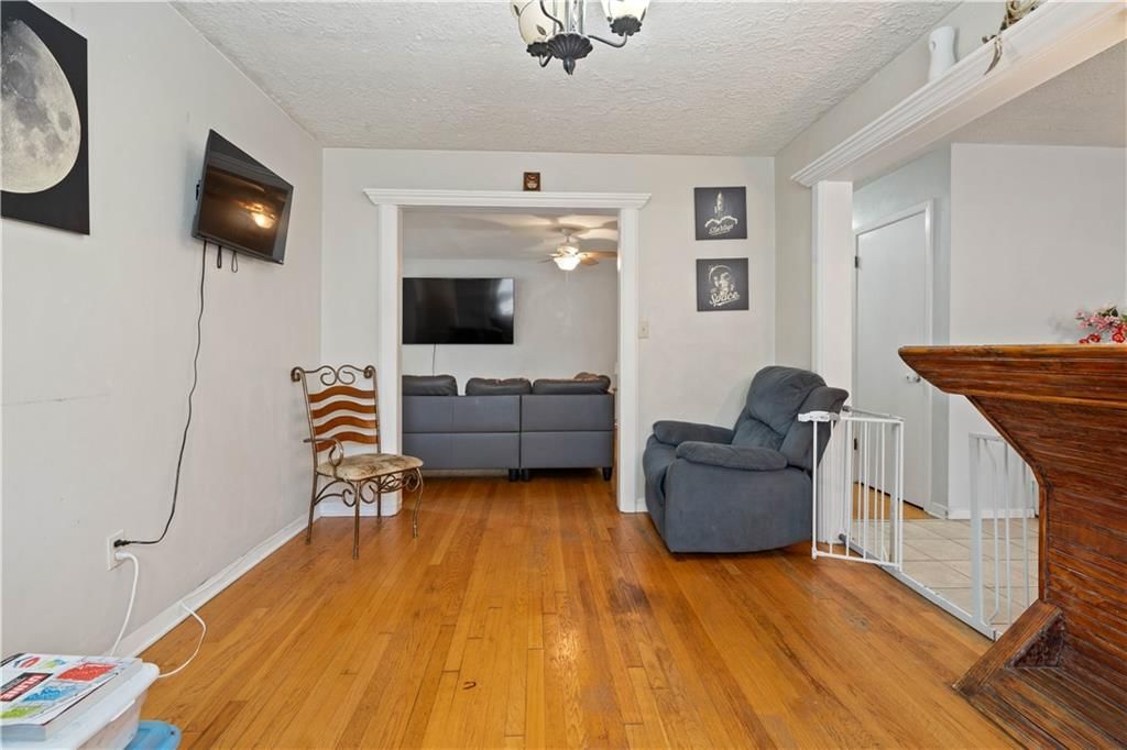 1131 S GLENWOOD Avenue — photo 5