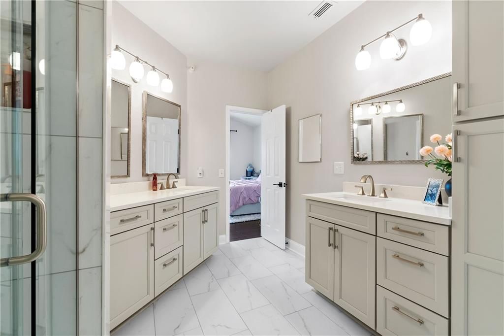 11613 Tomahawk Creek #G Parkway — photo 15