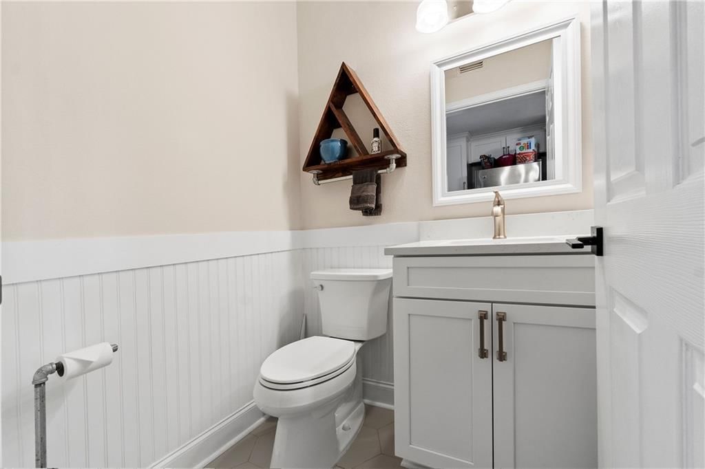 11613 Tomahawk Creek #G Parkway — photo 10