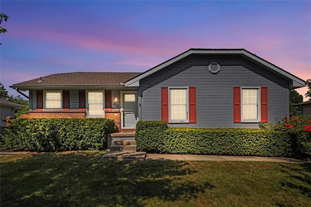 405 SW Keystone Drive — photo 2