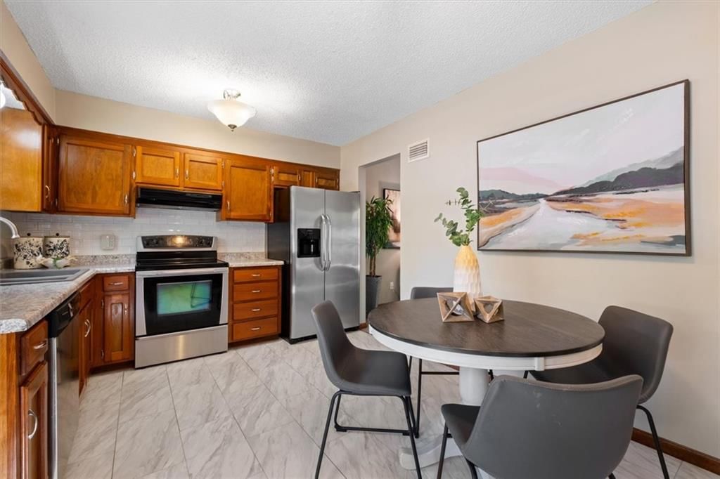 405 SW Keystone Drive — photo 12