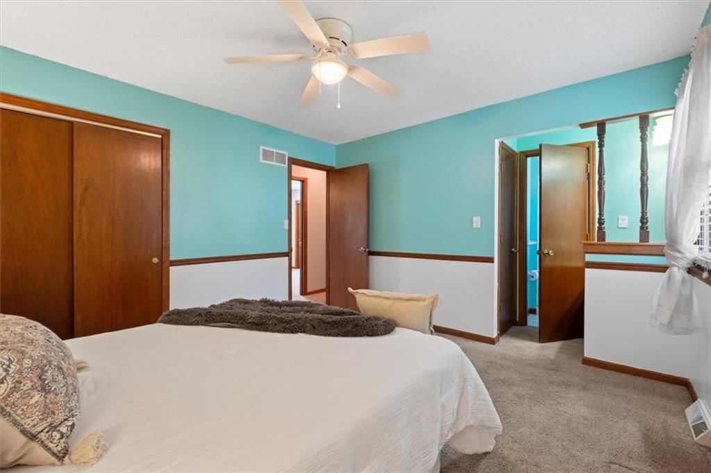 405 SW Keystone Drive — photo 17