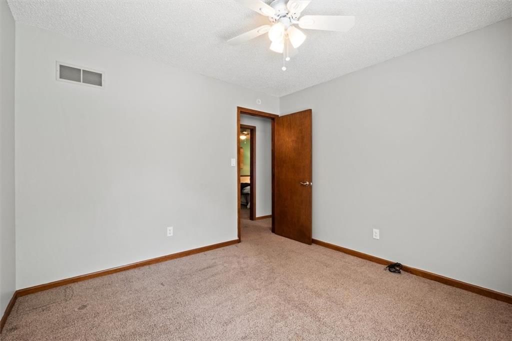 405 SW Keystone Drive — photo 21