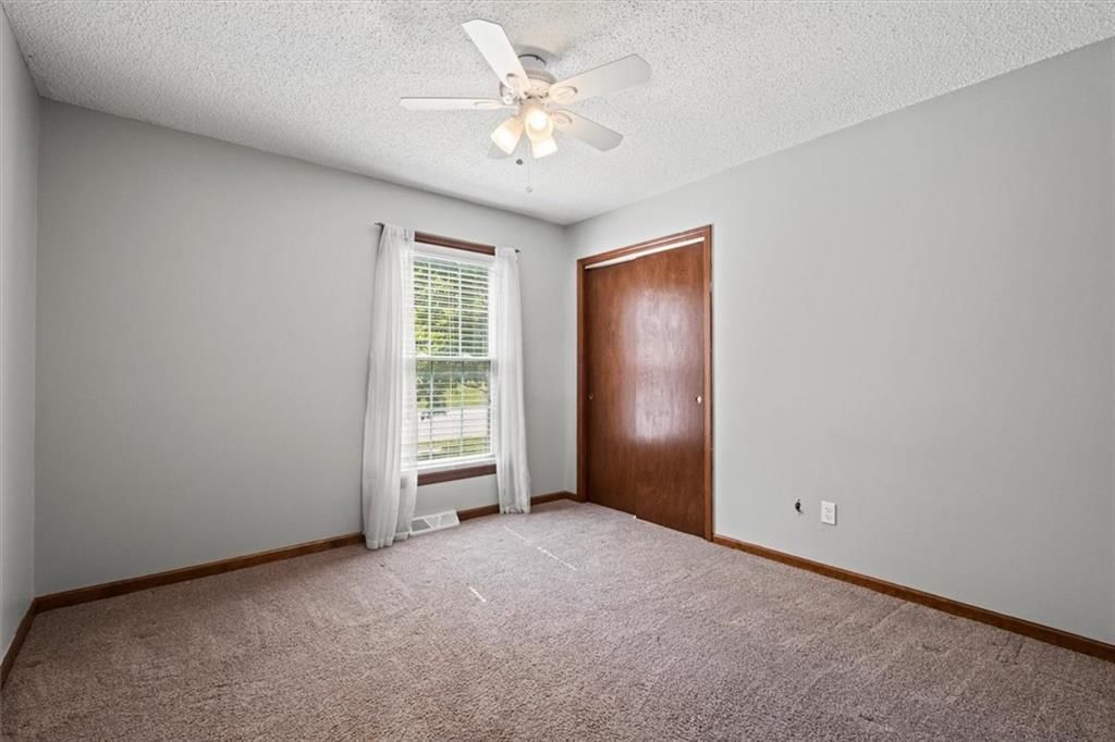 405 SW Keystone Drive — photo 22