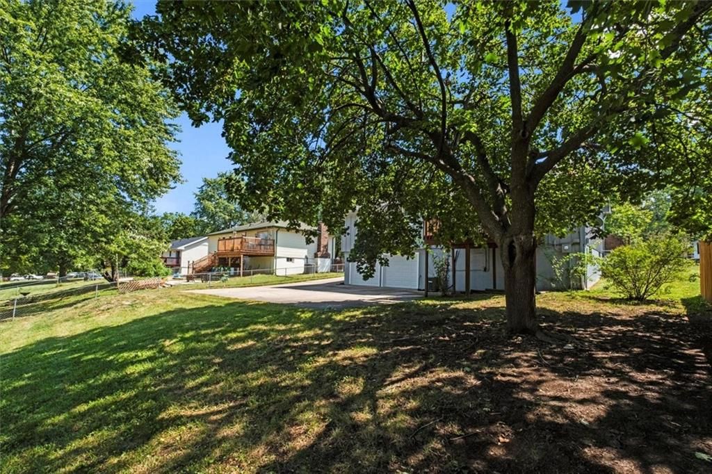 405 SW Keystone Drive — photo 29