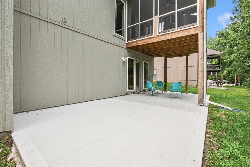 18205 Belinda Drive — photo 33