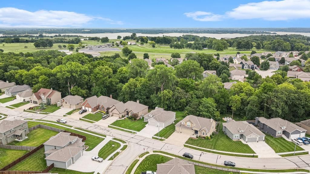 18205 Belinda Drive — photo 37