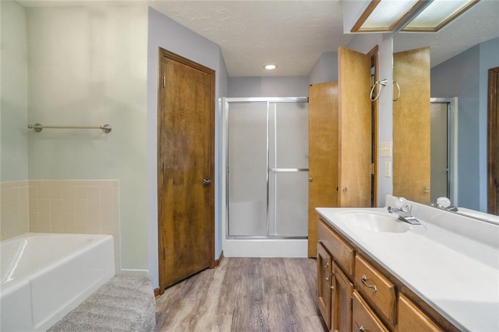 804 NE 3rd Street — photo 31